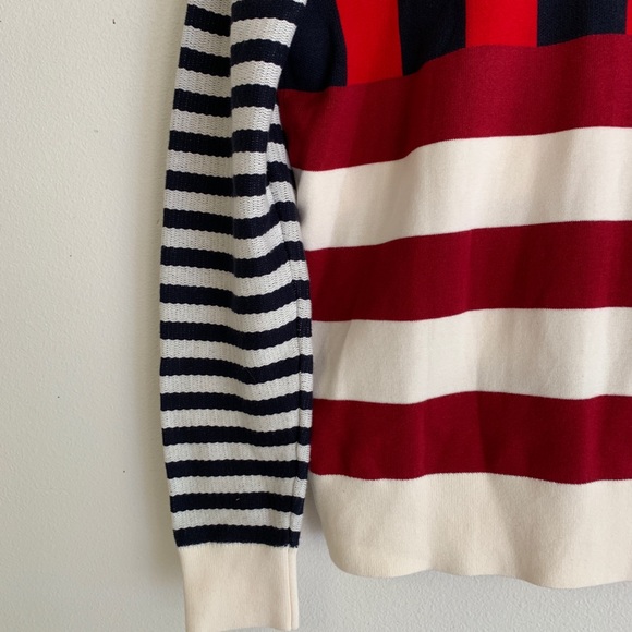 Unique Tommy Hilfiger mixed stripe button top - Picture 7 of 8